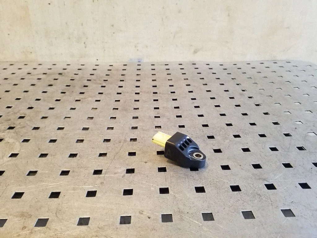 Turvapadja löögiandur 98237AJ000
