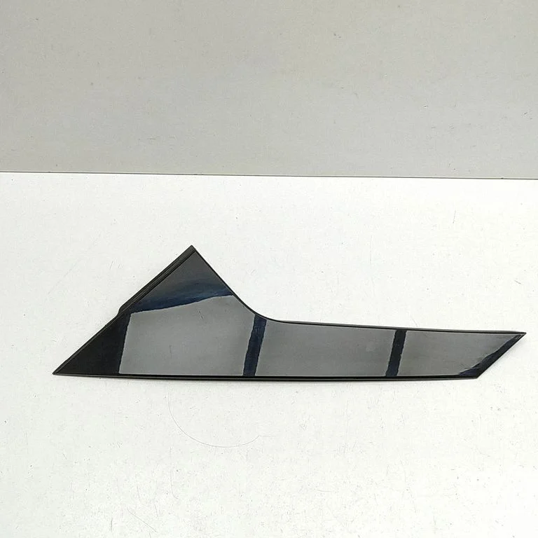 Tagaukse klaasi liist 83271GI010