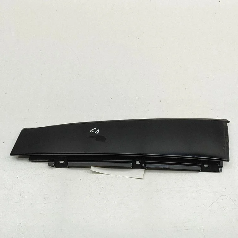 Rear door glass trim molding – Volvo S90, V90 (2016-)