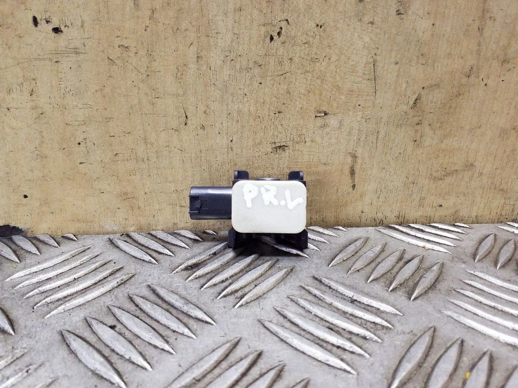 Drošības spilvenu trieciena sensors 0038202826