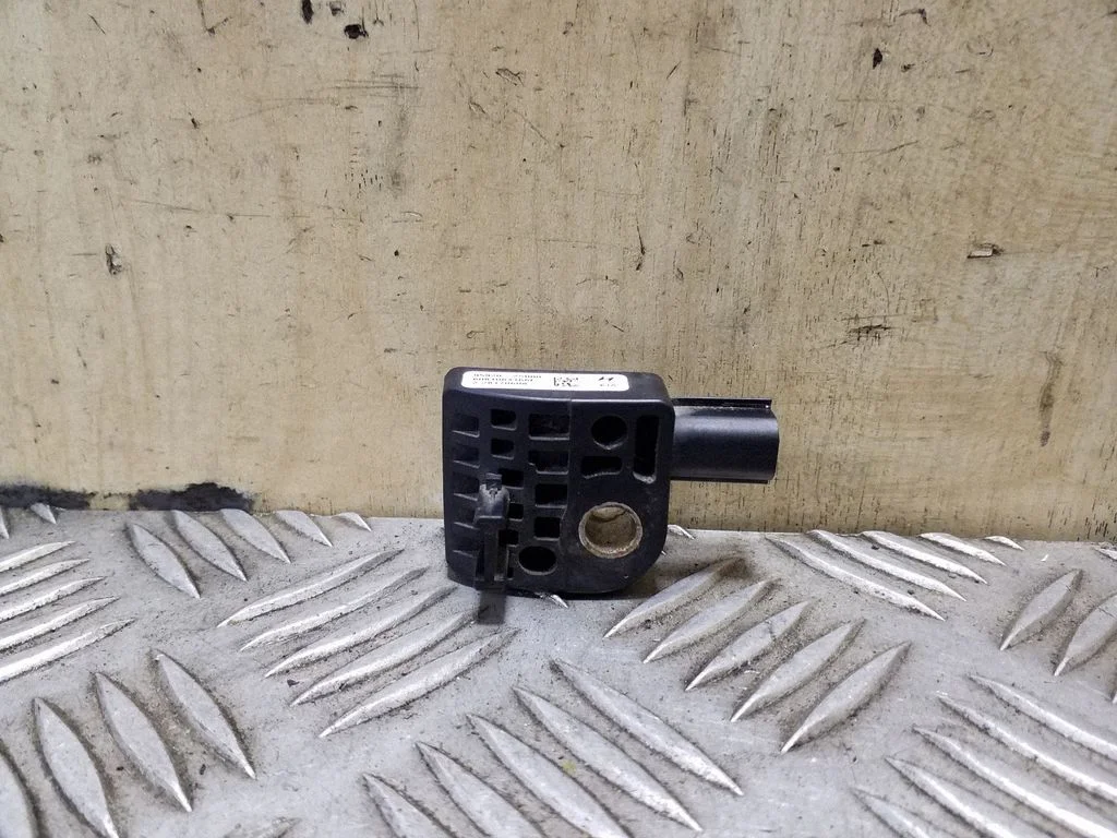 Airbag deployment crash/impact sensor 959202S000