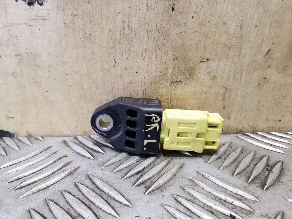 Drošības spilvenu trieciena sensors – Toyota RAV 4 (XA30) (2006-2016)