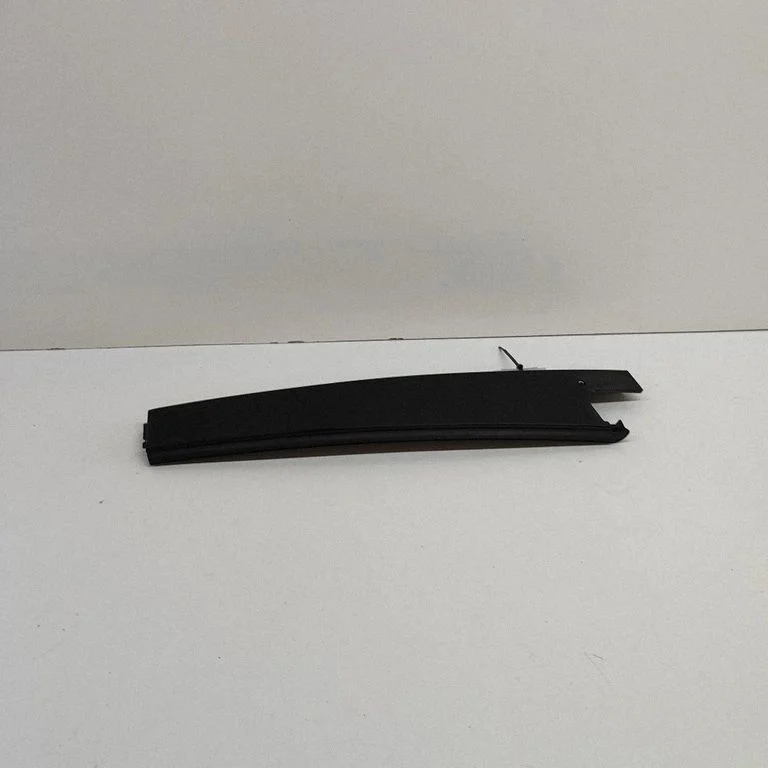Tagaukse klaasi liist 9Y3839901