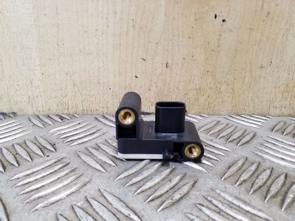 Drošības spilvenu trieciena sensors – BMW X3 E83 (2003-2010)