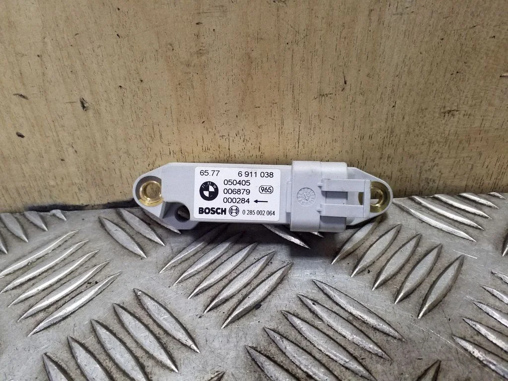 Drošības spilvenu trieciena sensors – BMW X5 E53 (1999-2006)