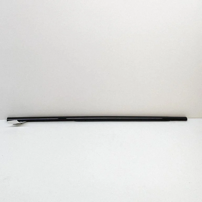 Tagaukse klaasi liist CK5225597AE