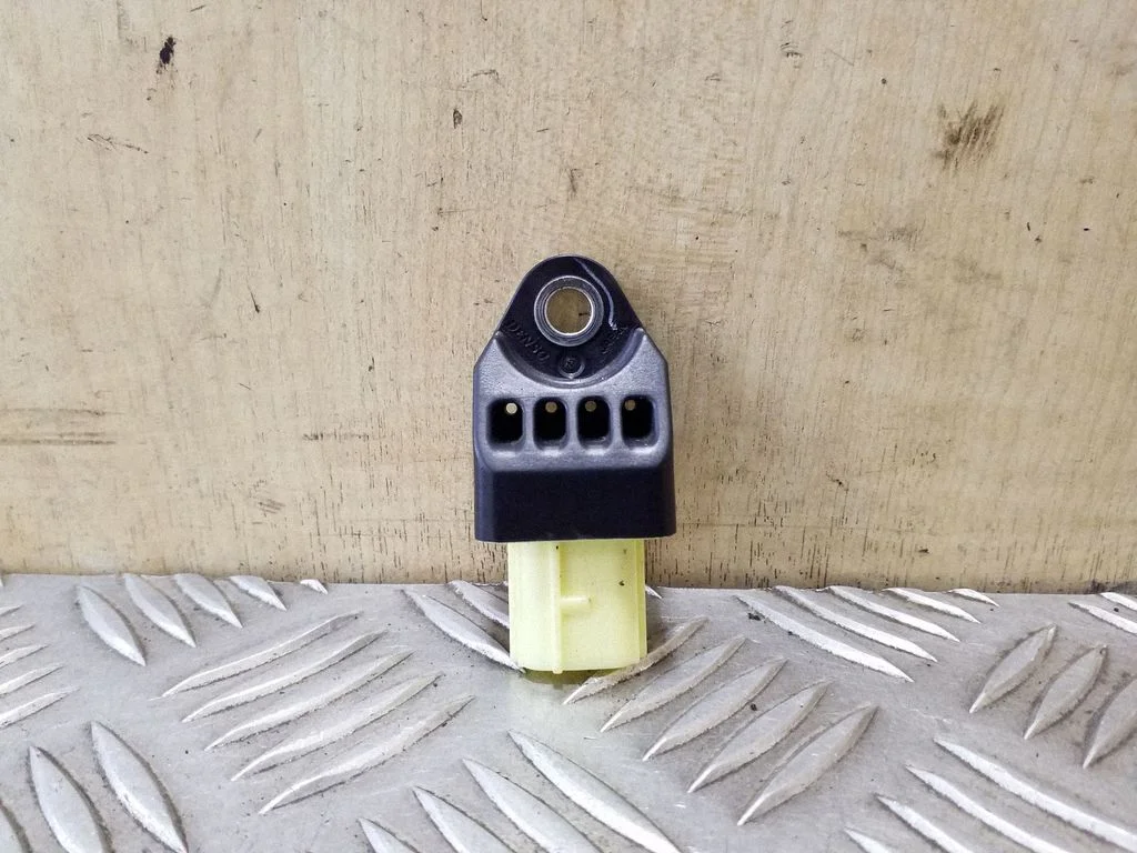 Airbag deployment crash/impact sensor 8983175010