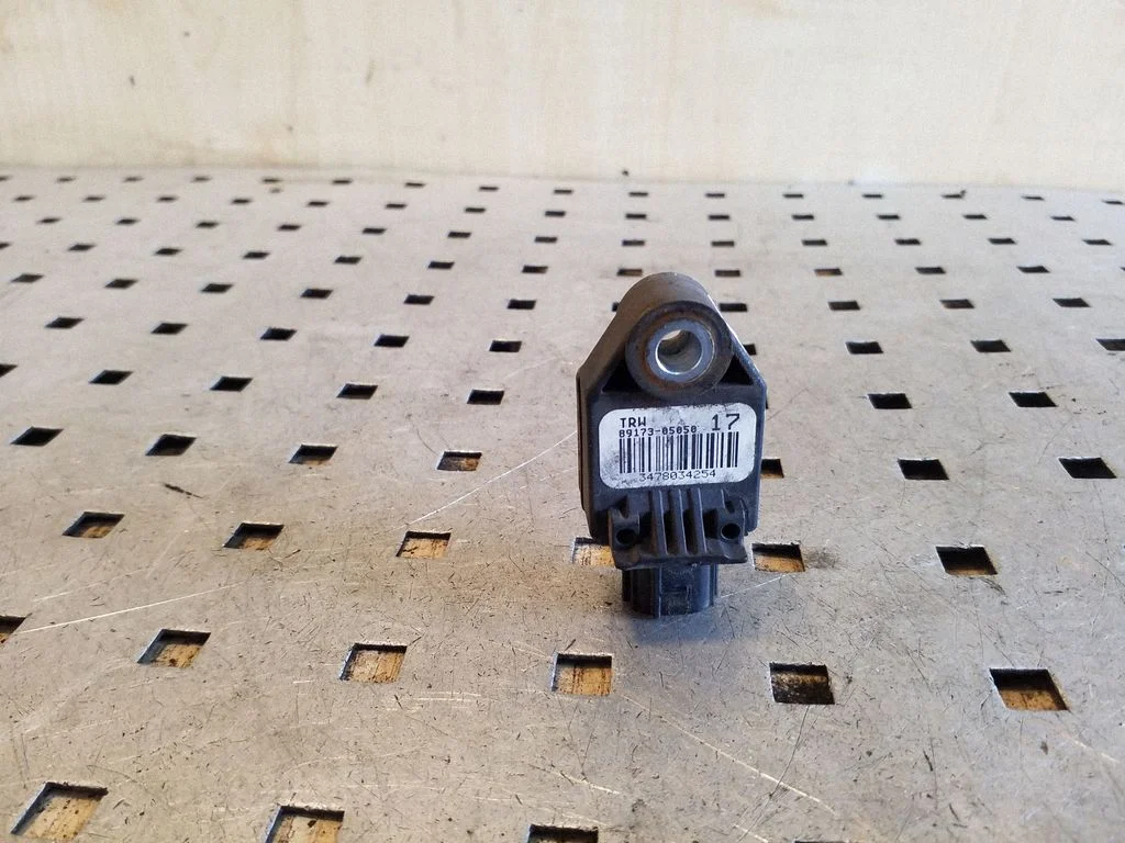 Drošības spilvenu trieciena sensors 8917305050