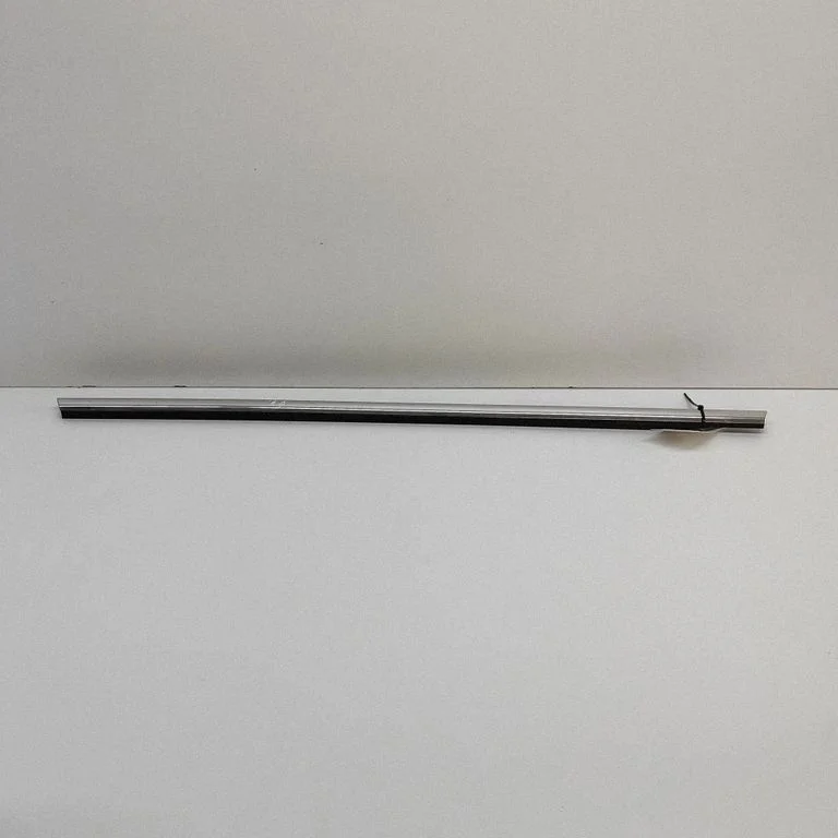 Rear door glass trim molding – Audi A5 (2016-2024)