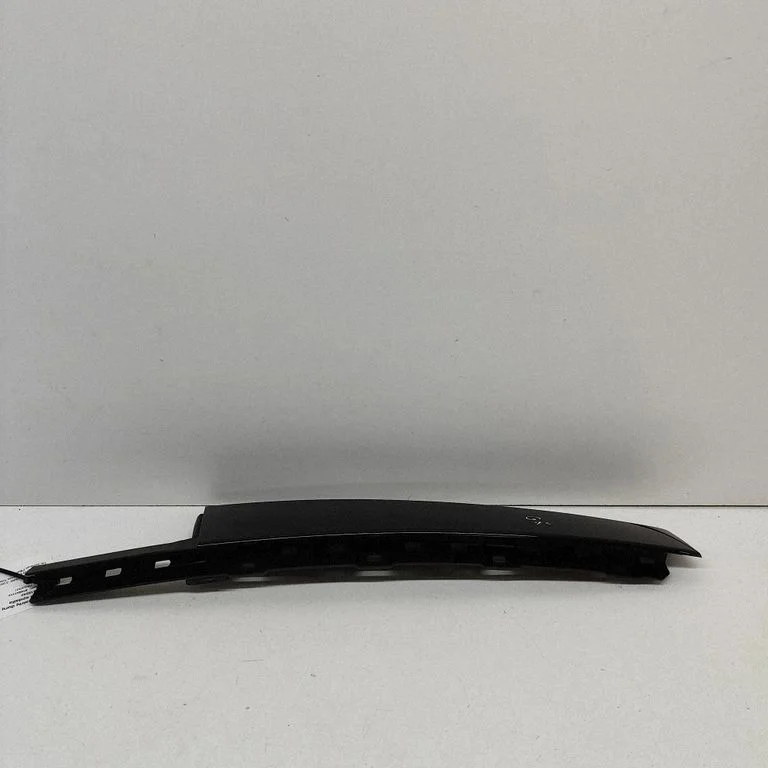Aizmugurējo durvju stikla apdare – BMW 3. sērija G20 G21 (2019-)