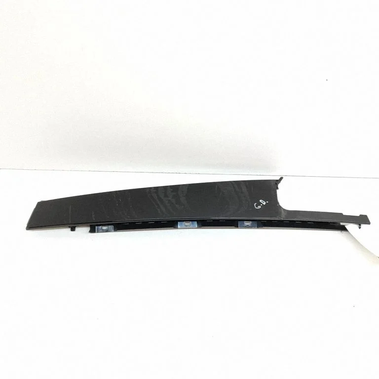 Rear door glass trim molding 575839902B