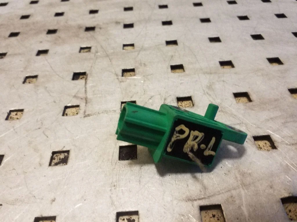 Airbag deployment crash/impact sensor 1K0909606C