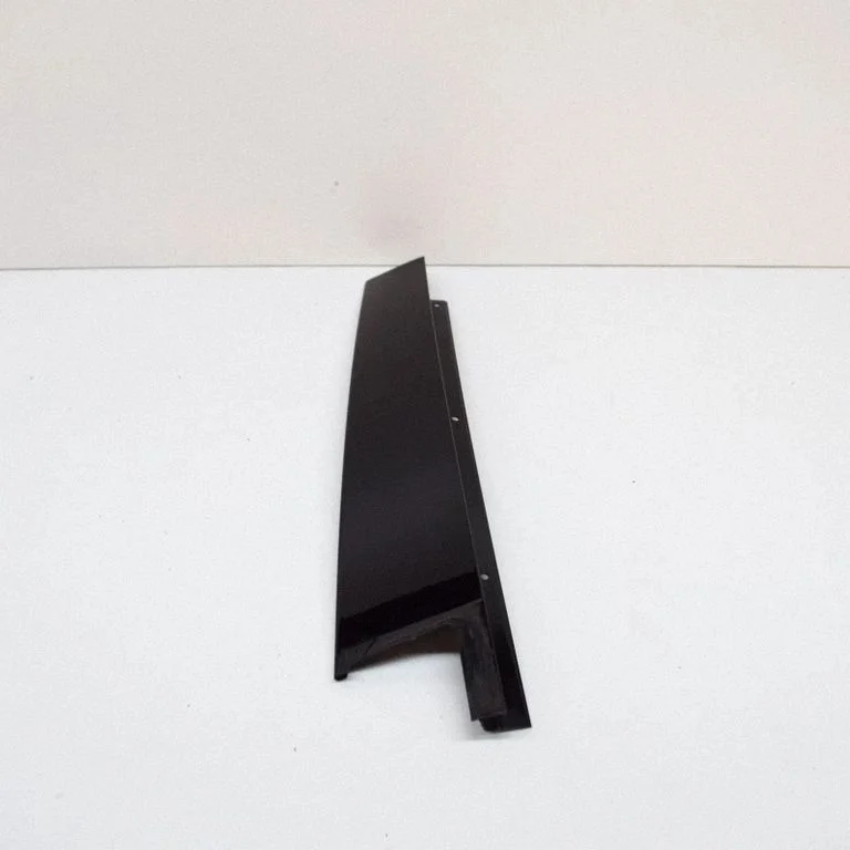 Rear door glass trim molding A2126900387