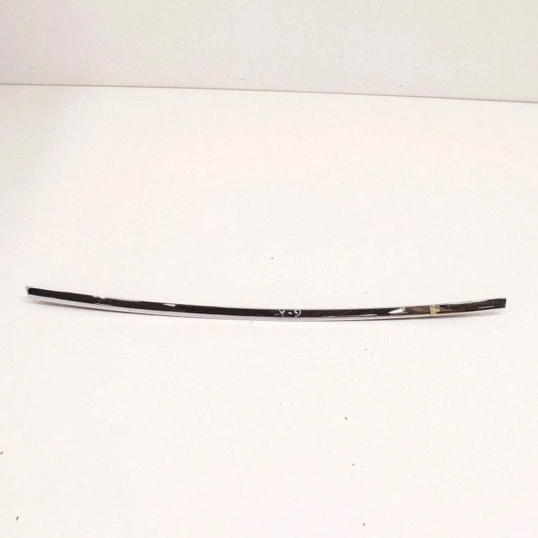 Rear door glass trim molding – Tesla Model S (2012-)