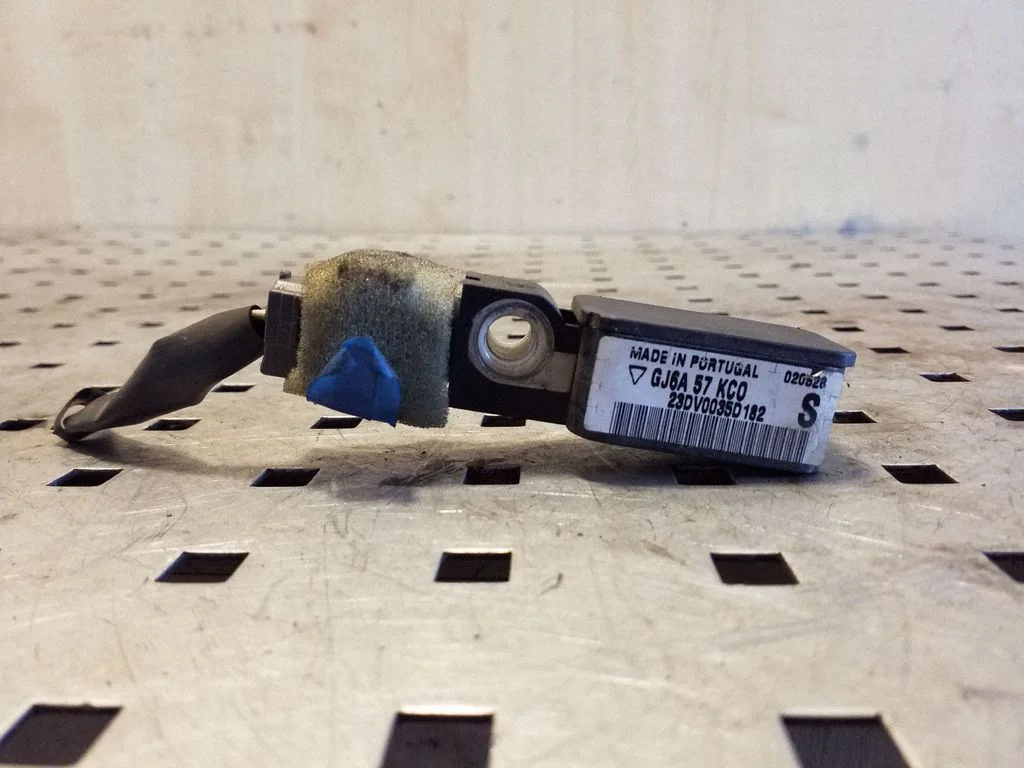 Airbag deployment crash/impact sensor GJ6A57KC0