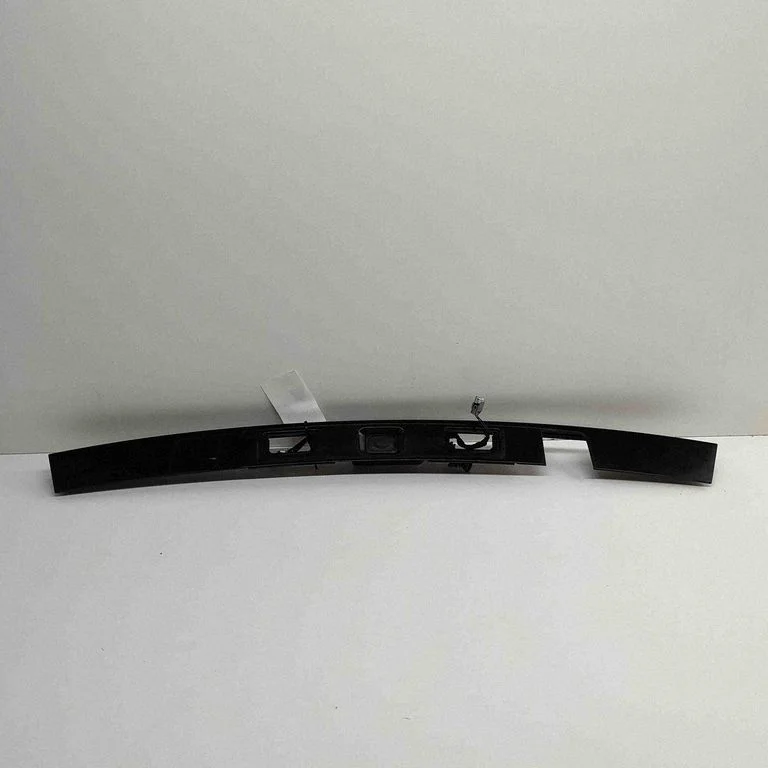 Aizmugurējā vāka numura zīmes apgaismojuma josla HK7240406BB