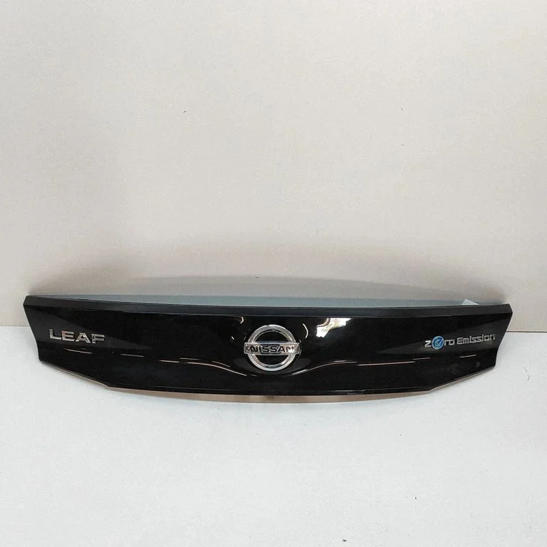 Trunk door license plate light bar 908105SH0B