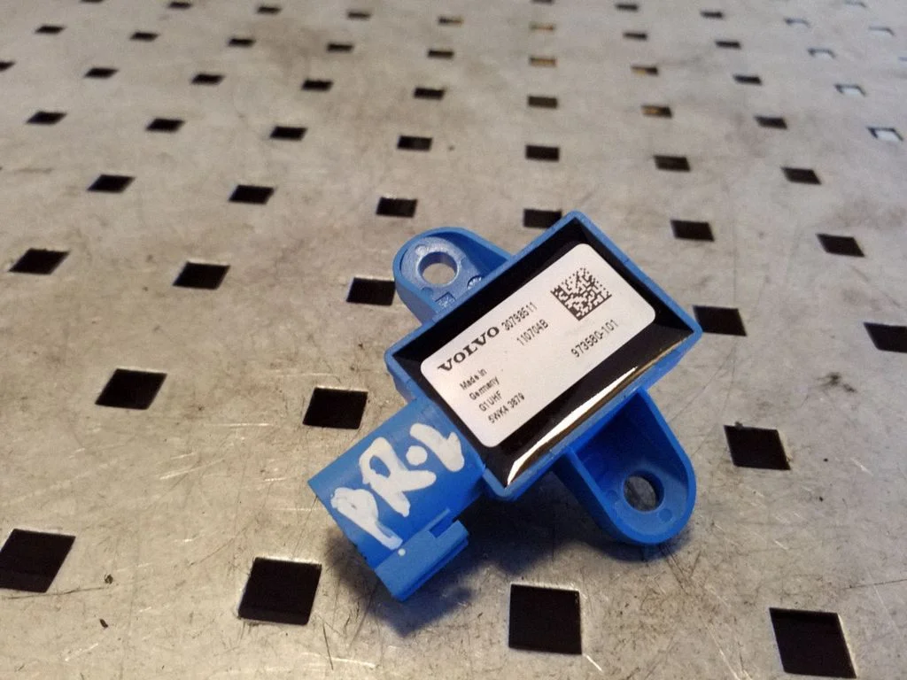 Drošības spilvenu trieciena sensors 30798511