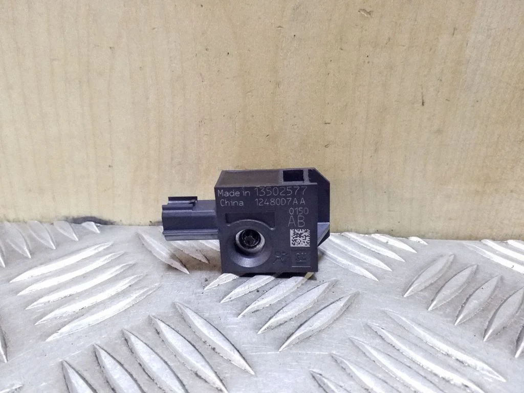Drošības spilvenu trieciena sensors 13502577