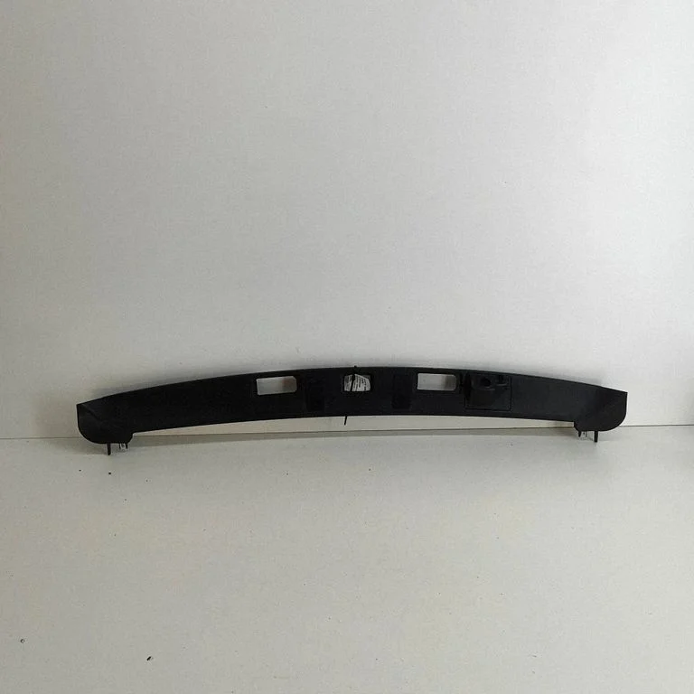 Trunk door license plate light bar J8A240406BA