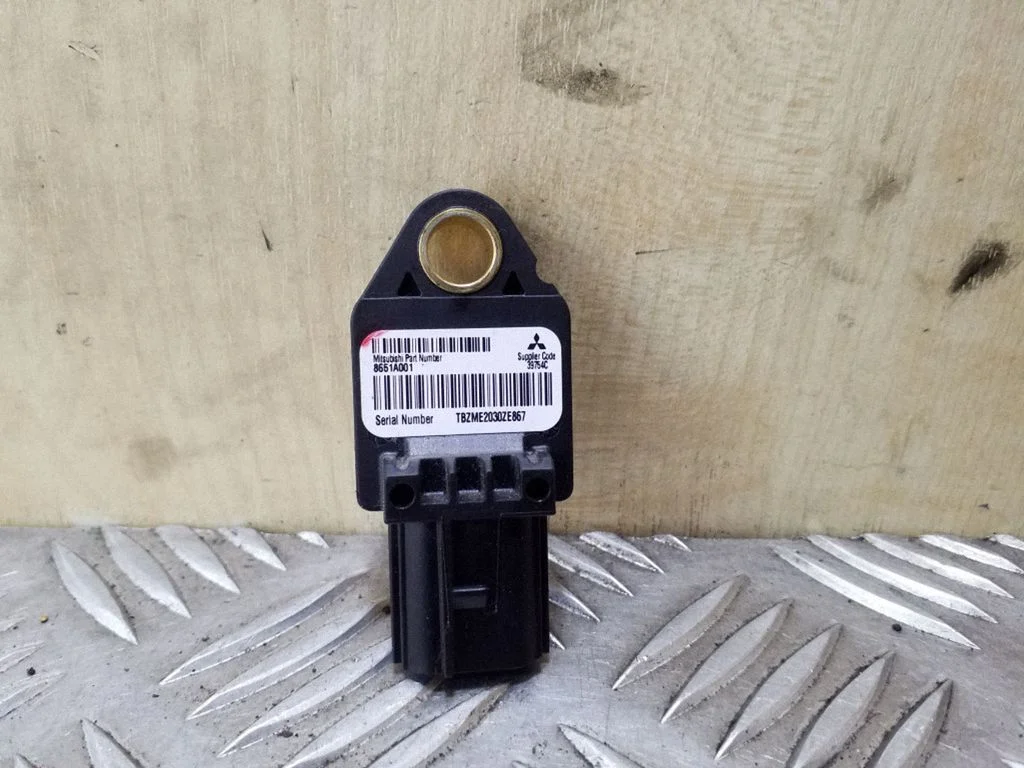 Airbag deployment crash/impact sensor 8651A001