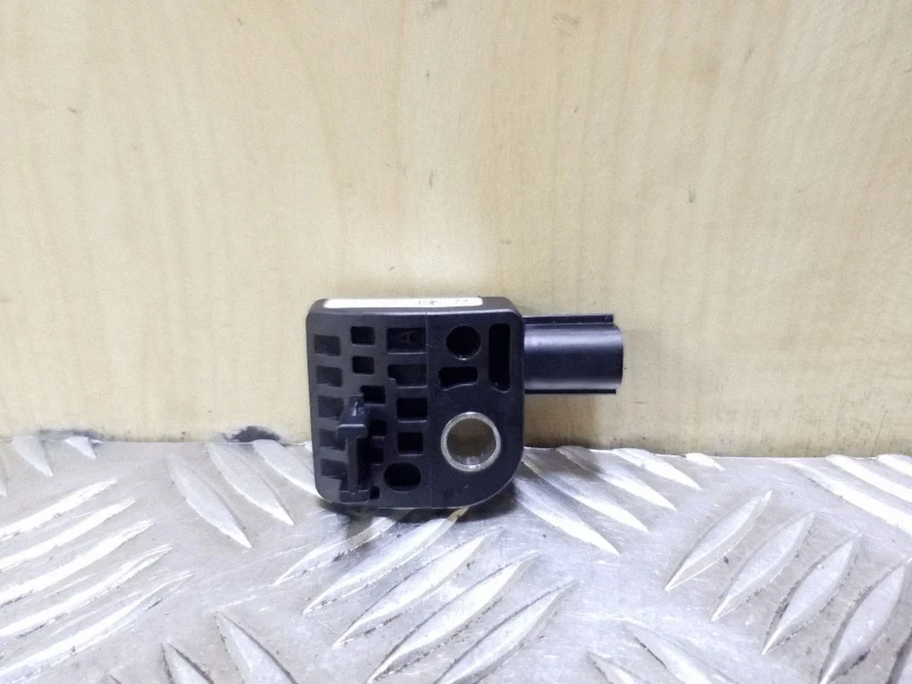 Airbag deployment crash/impact sensor – KIA Sportage (2011-2016)