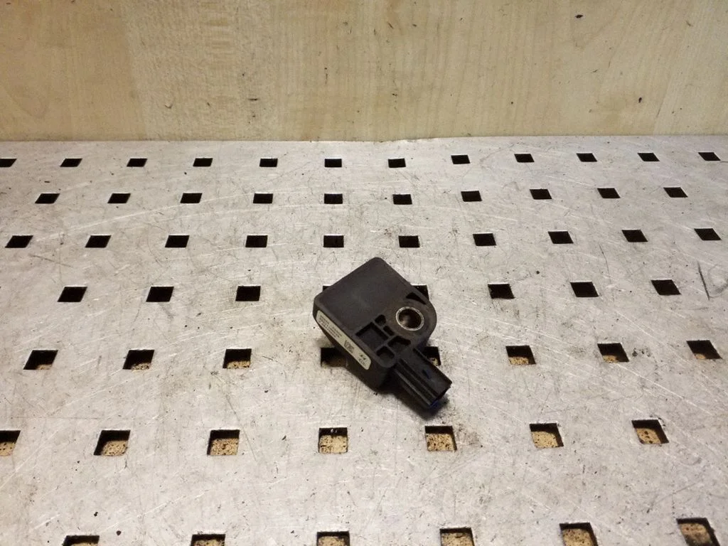 Airbag deployment crash/impact sensor – KIA Sportage (2011-2016)