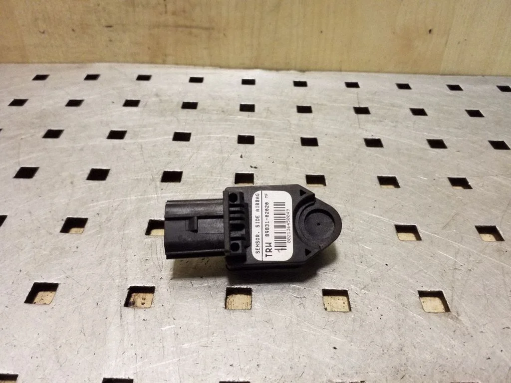 Airbag deployment crash/impact sensor 8983102020
