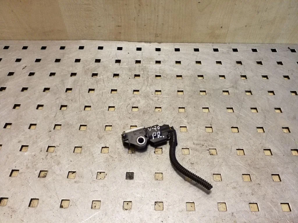 Drošības spilvenu trieciena sensors – Volvo V70 (2005-2008)