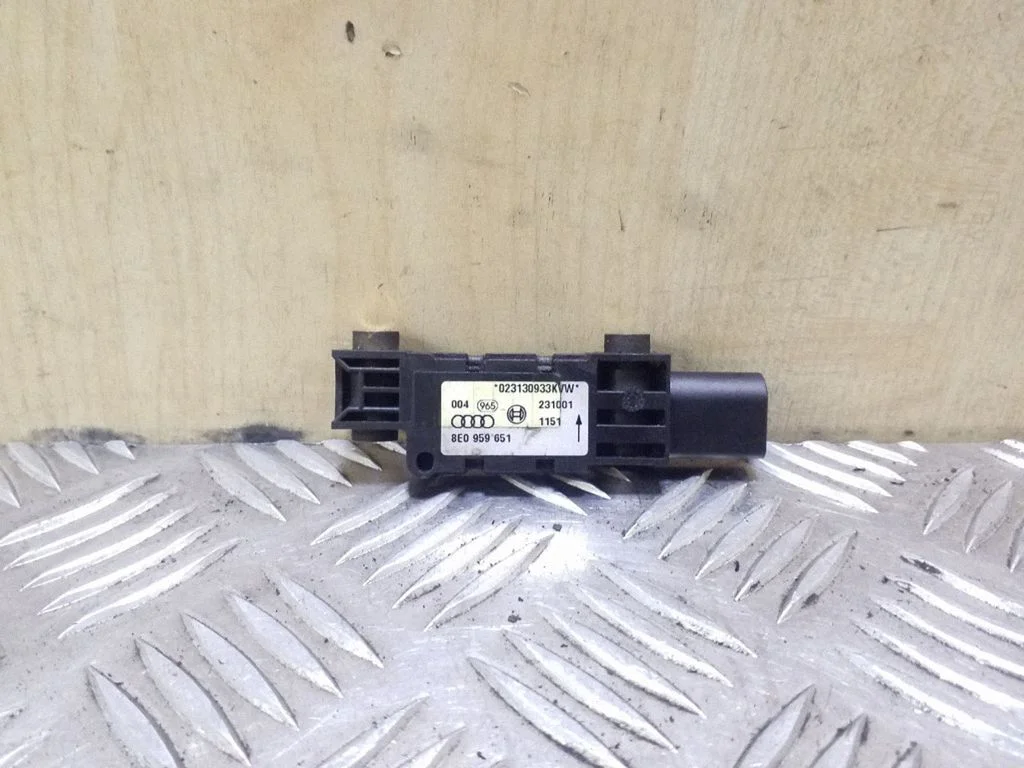 Airbag deployment crash/impact sensor 8E0959651