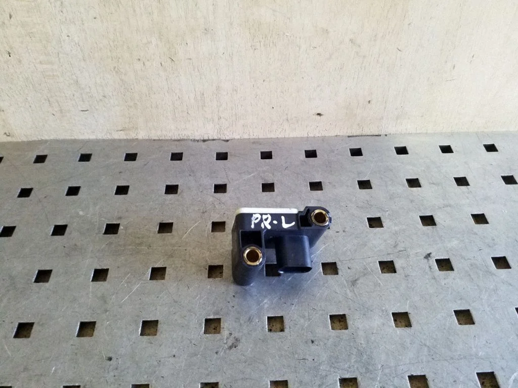 Airbag deployment crash/impact sensor 6956485
