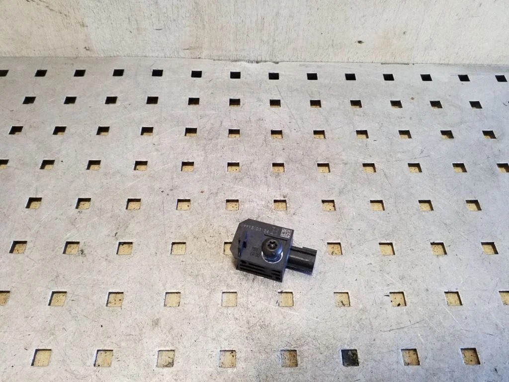 Turvapadja löögiandur 13502577