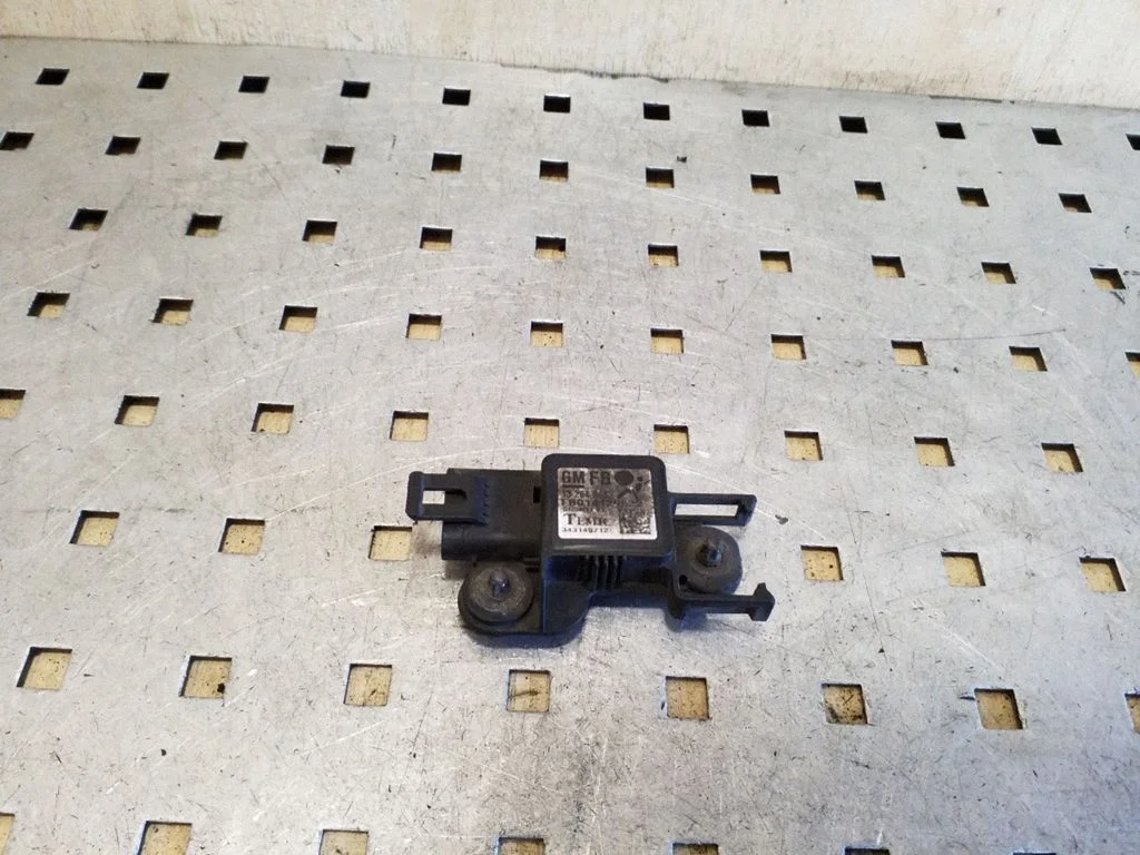 Drošības spilvenu trieciena sensors 13264083