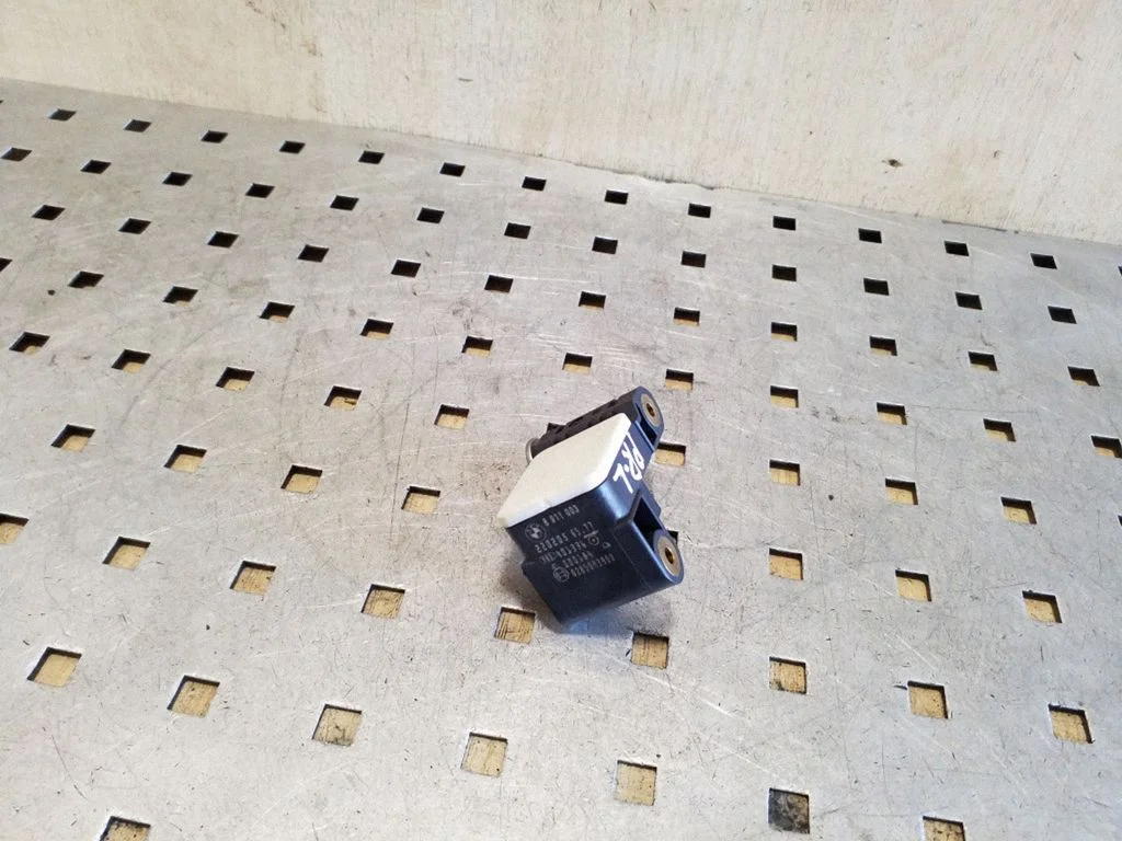 Drošības spilvenu trieciena sensors 6911003