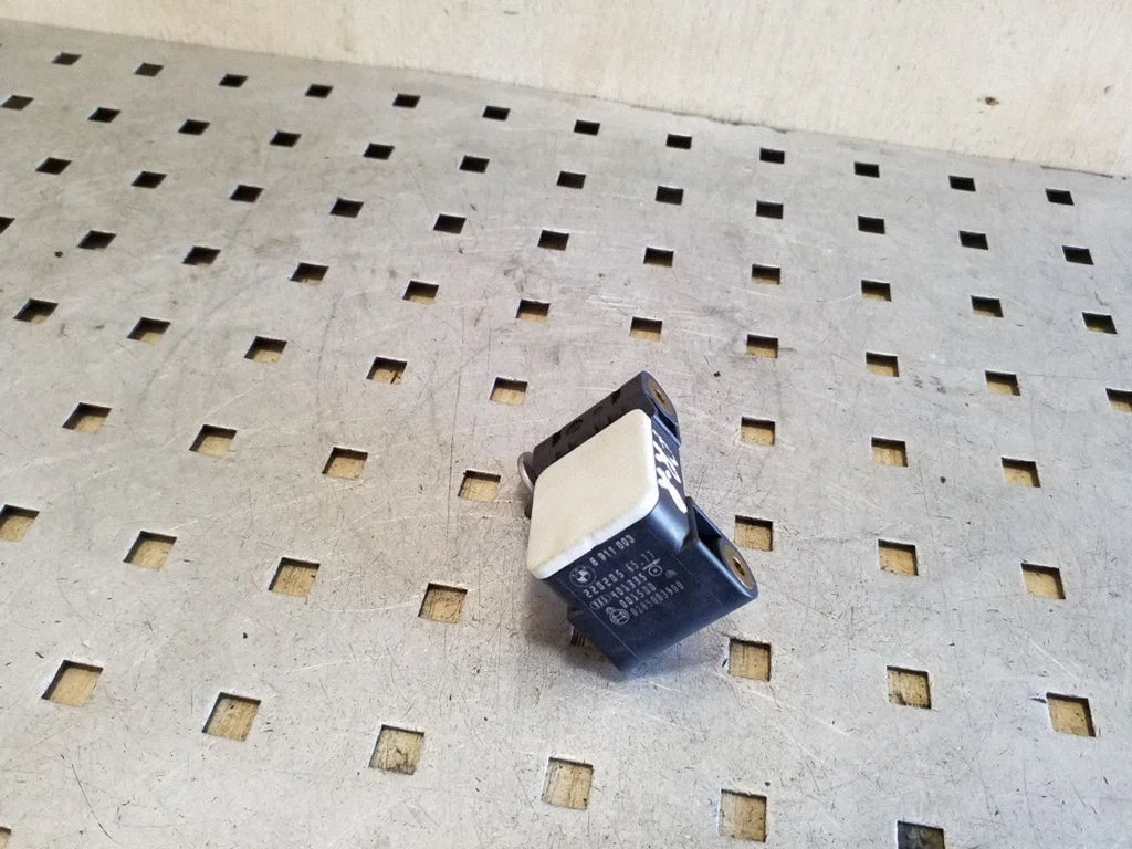 Drošības spilvenu trieciena sensors 6911003