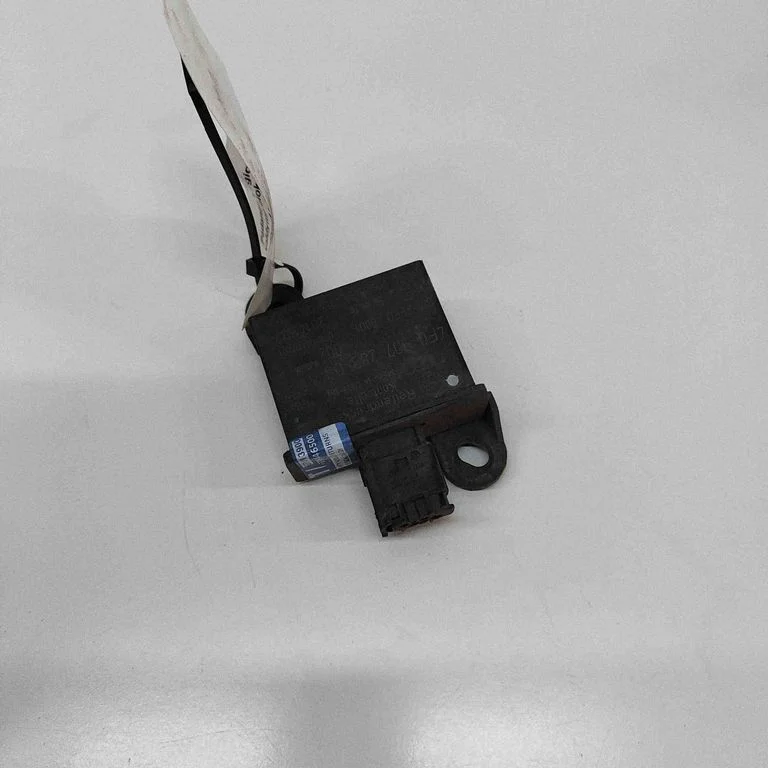 Riepu spiediena vadības bloks 4F0907283
