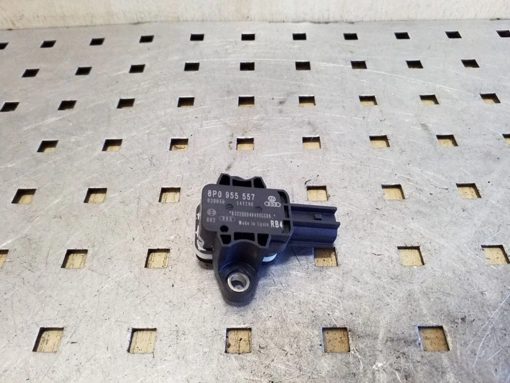 Airbag deployment crash/impact sensor 8P0955557