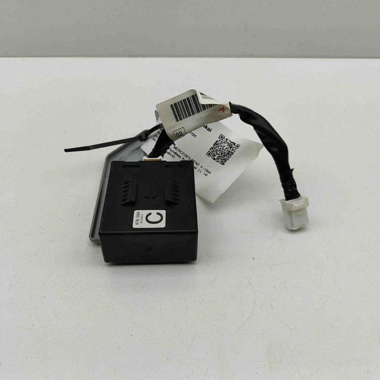 Riepu spiediena vadības bloks 240A35XA0B