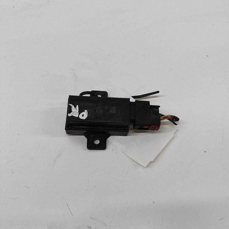 Riepu spiediena vadības bloks 56053034AC