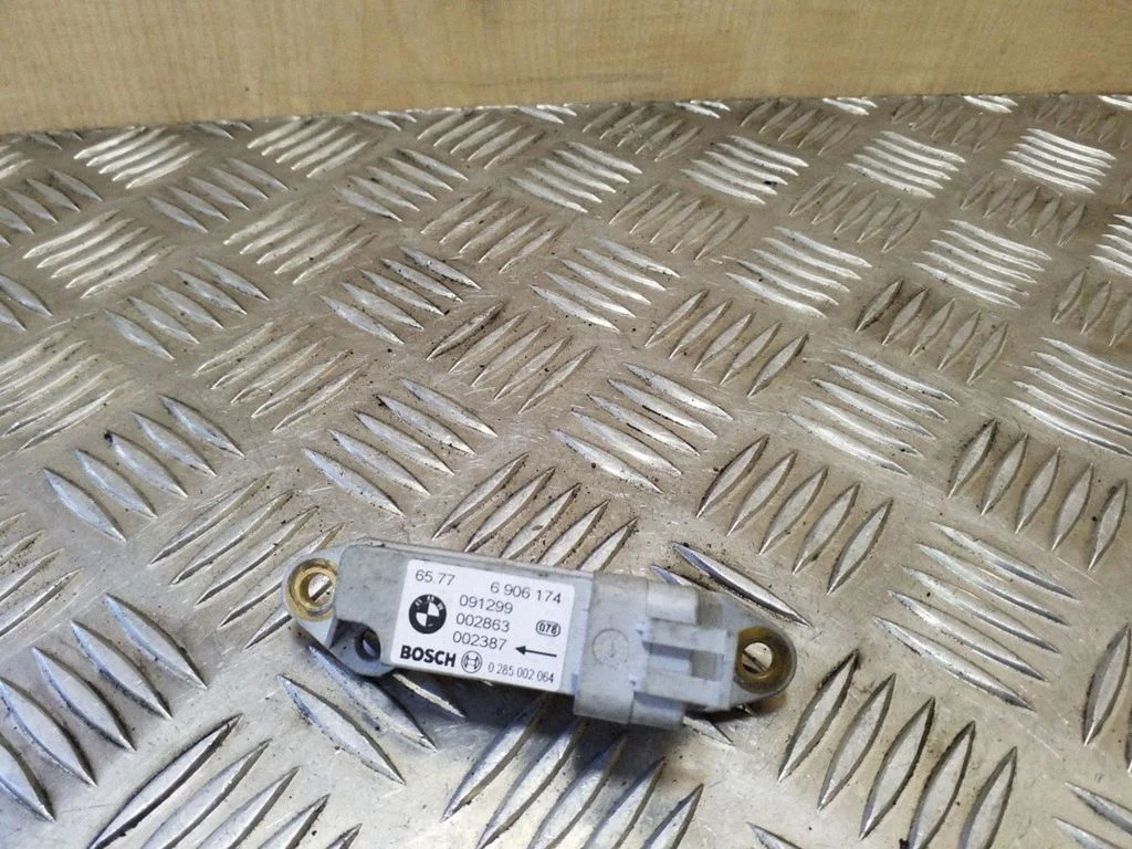Drošības spilvenu trieciena sensors – BMW 3. sērija E46 (1998-2005)