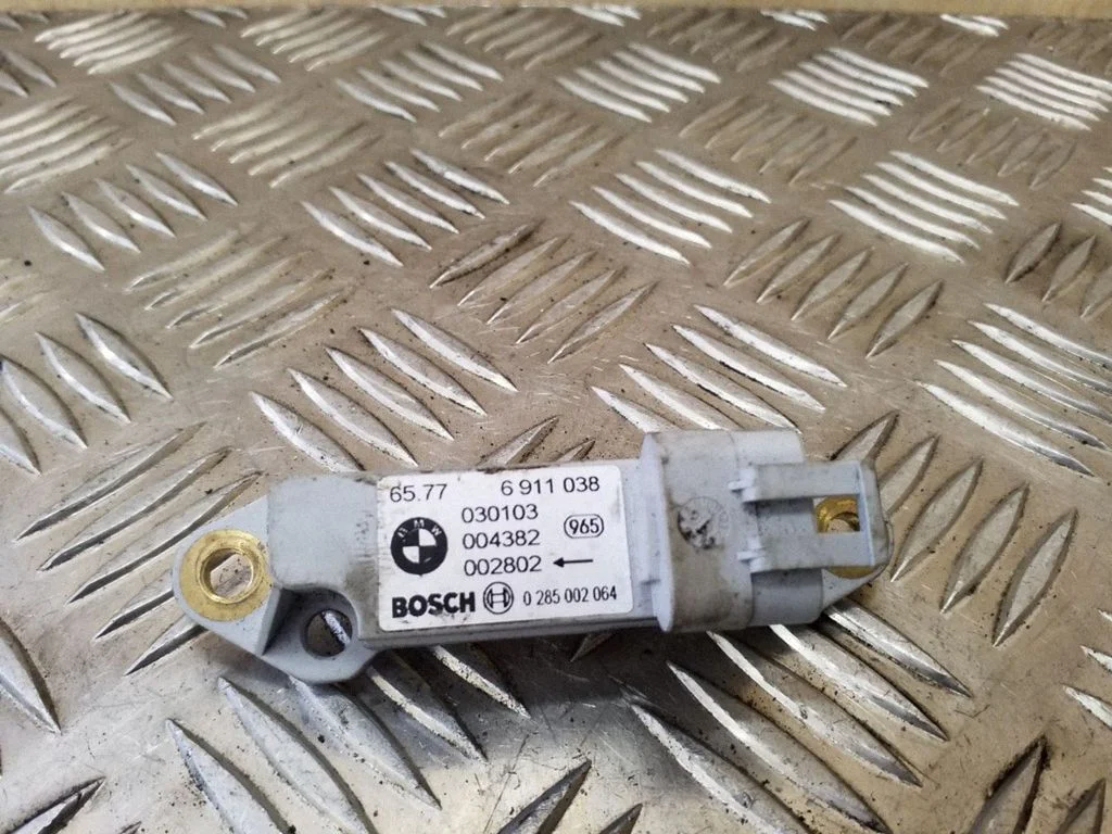 Drošības spilvenu trieciena sensors – BMW 3. sērija E46 (1998-2005)