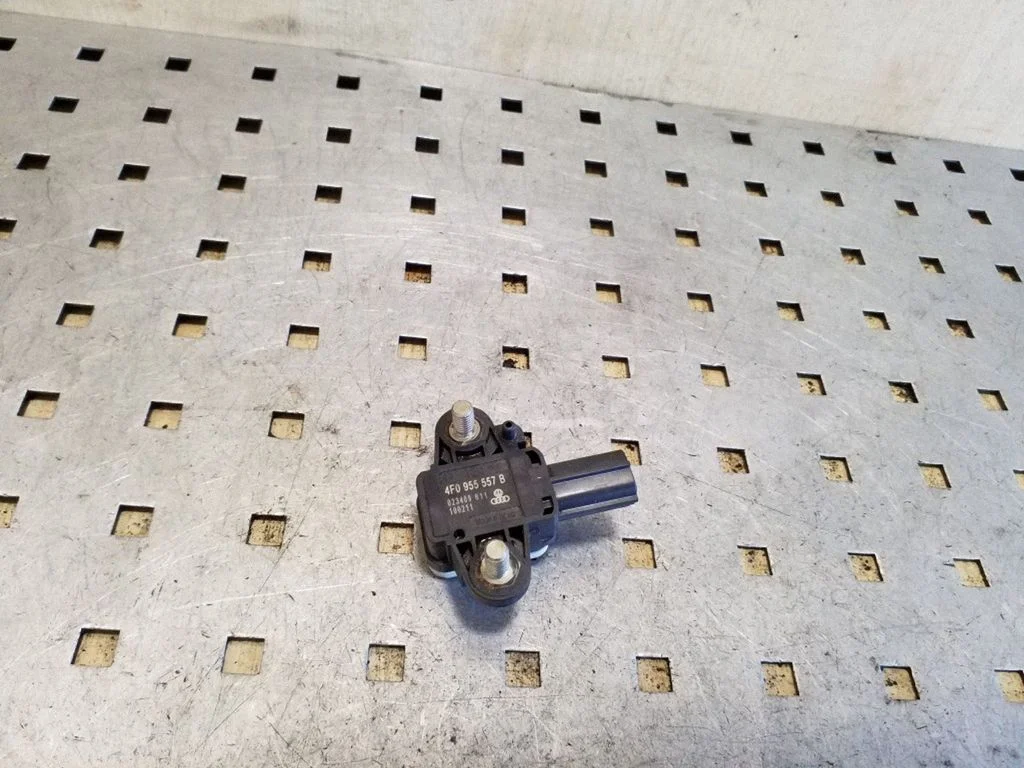 Drošības spilvenu trieciena sensors – Audi A6 Allroad C6 (2006-2011)