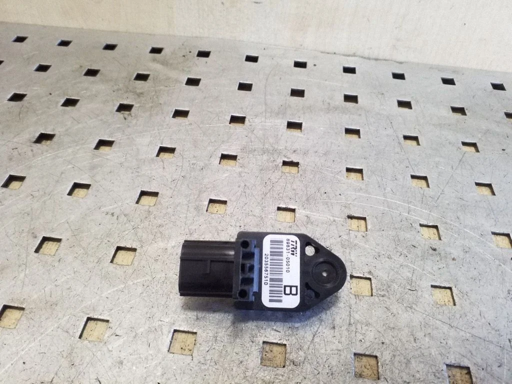 Airbag deployment crash/impact sensor 8983105010