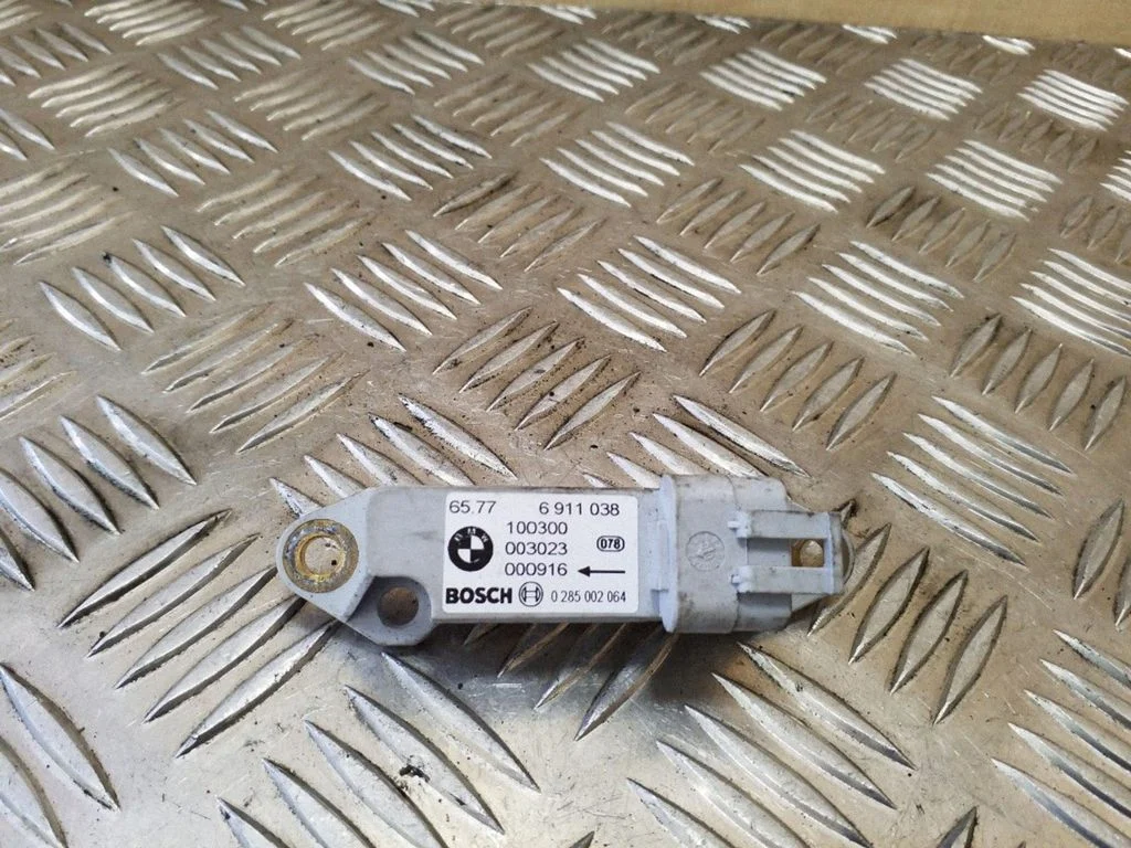 Drošības spilvenu trieciena sensors – BMW 3. sērija E46 (1998-2005)