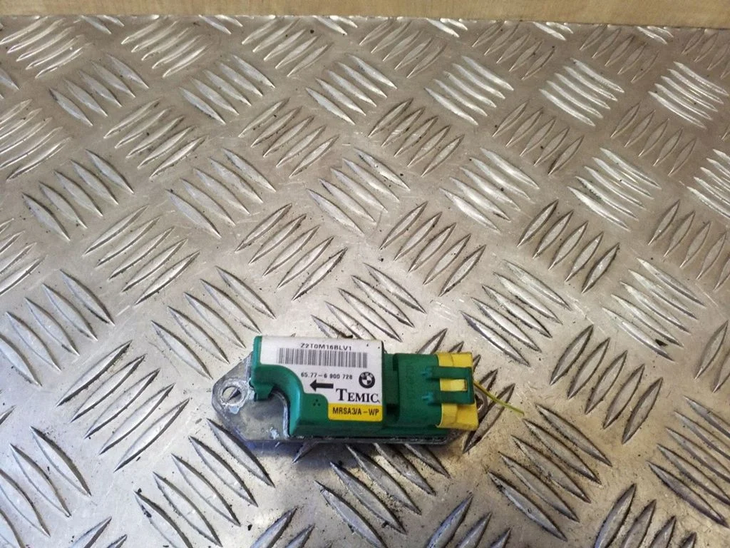Drošības spilvenu trieciena sensors – BMW 5. sērija E39 (1996-2003)