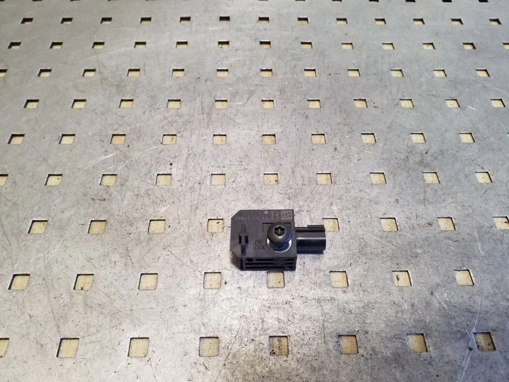 Drošības spilvenu trieciena sensors 13502577