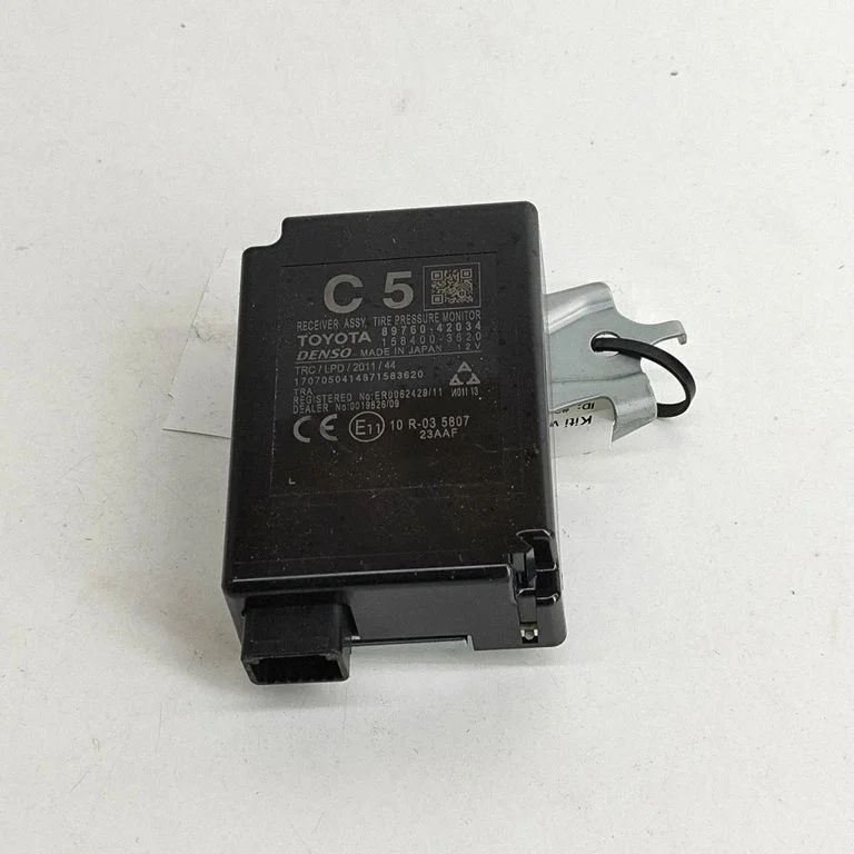 Riepu spiediena vadības bloks 8976042034