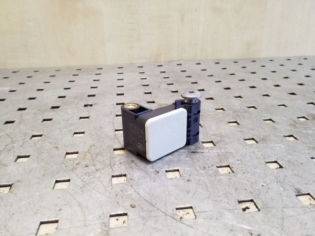 Drošības spilvenu trieciena sensors 6911003