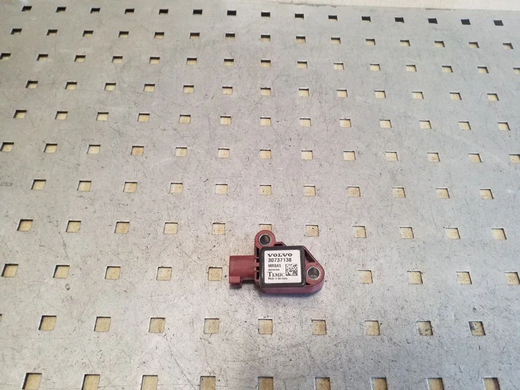 Airbag deployment crash/impact sensor 30737138
