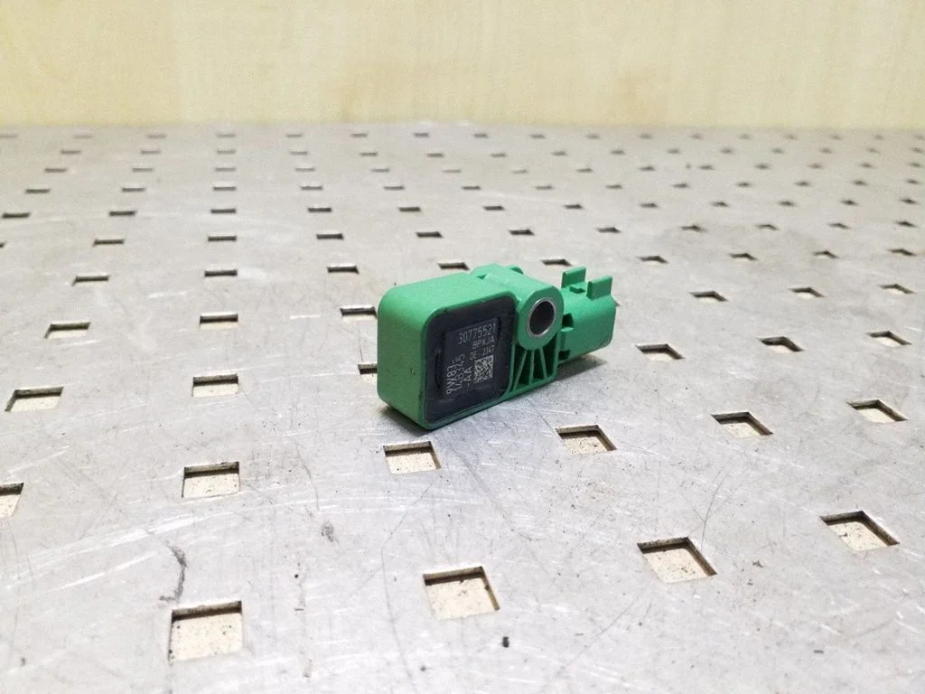 Airbag deployment crash/impact sensor 30775521
